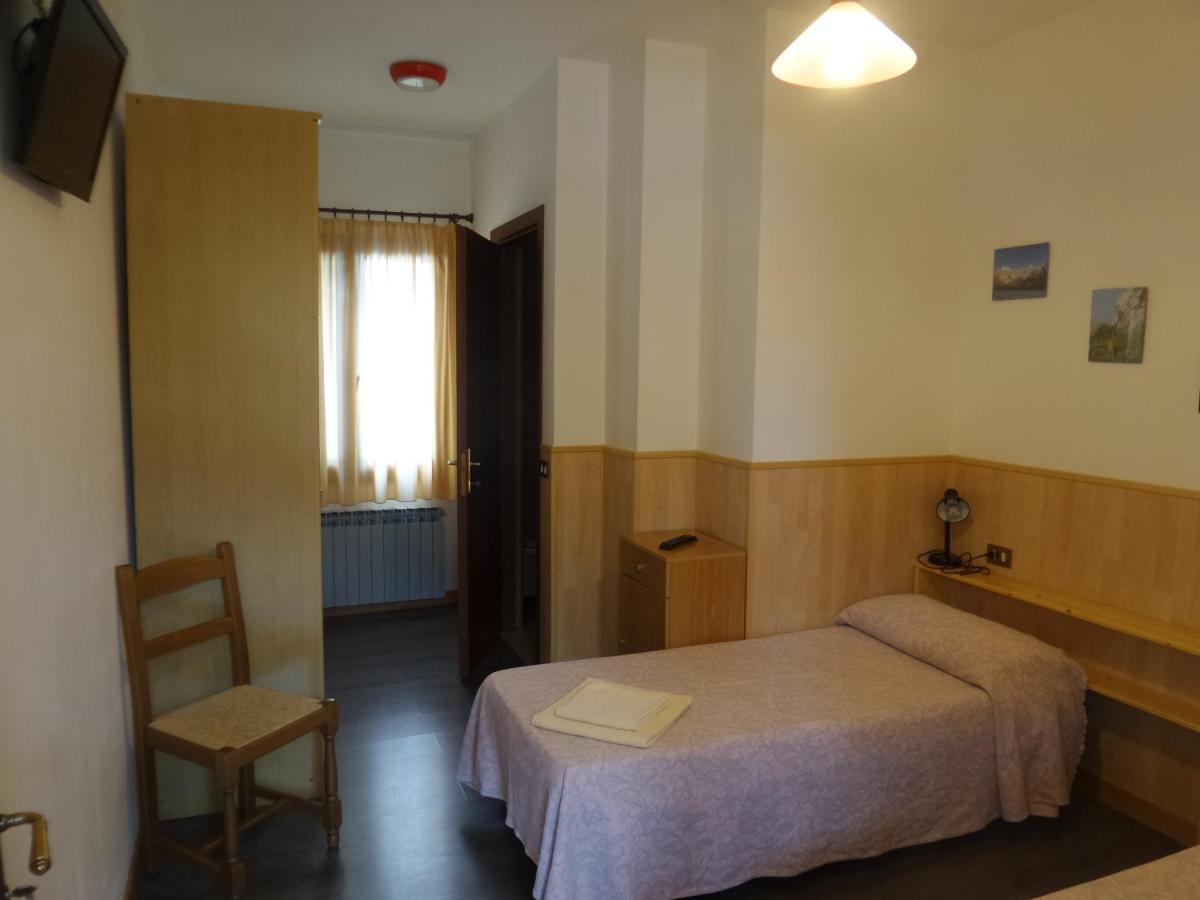 Al Fogolar Hotel Villa Santina Luaran gambar